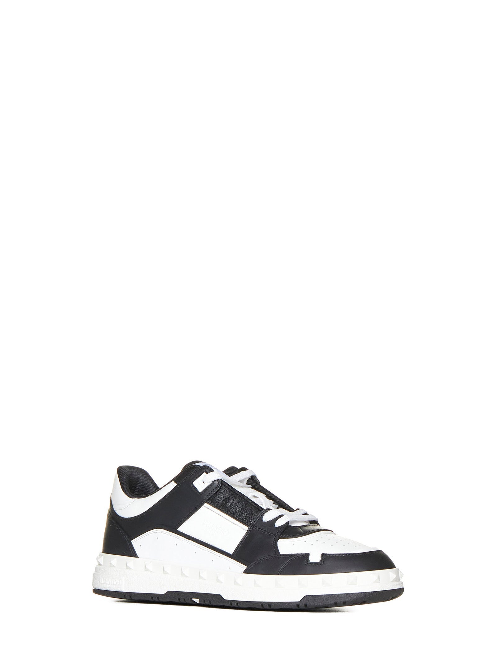 Valentino Garavani Men Calf Leather Freedots Sneakers