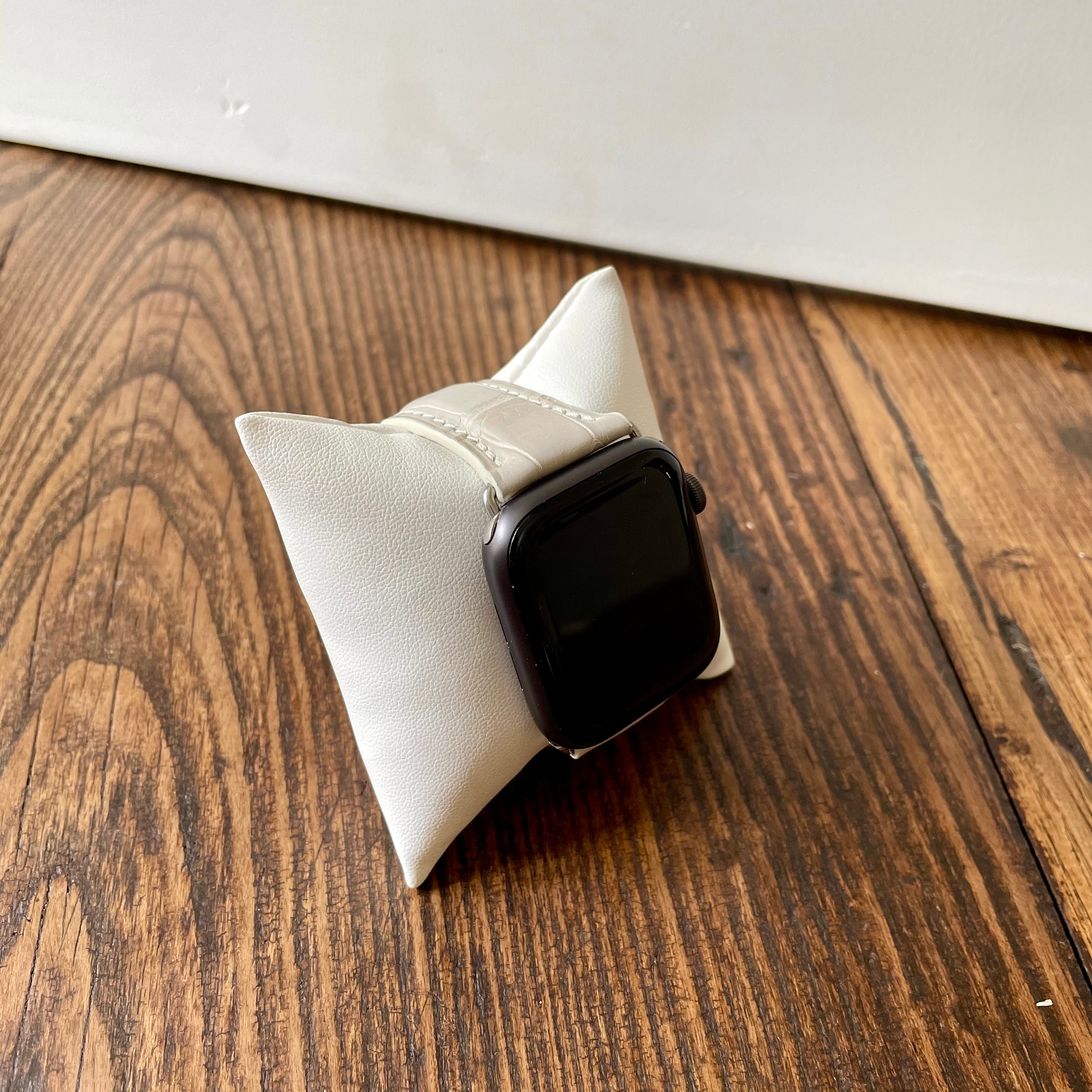 Apple Watch Band, White Bone Matte Alligator M L Gold