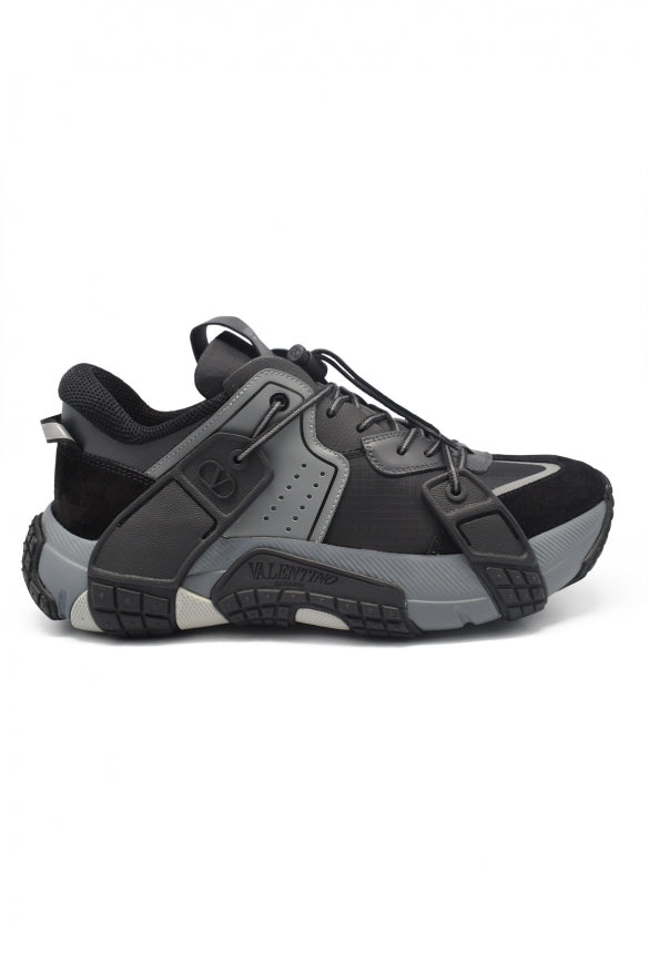 Valentino Garavani Men Wod Sneakers
